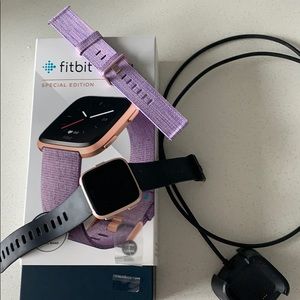 Fitbit Versa Special Edition
